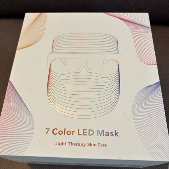 NEW 7 Color LED Light Skin Care Therapy Mask - Picture 2 of 2